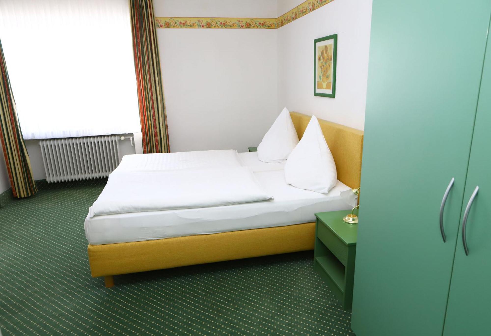 City Hotel Дельменхорст Экстерьер фото