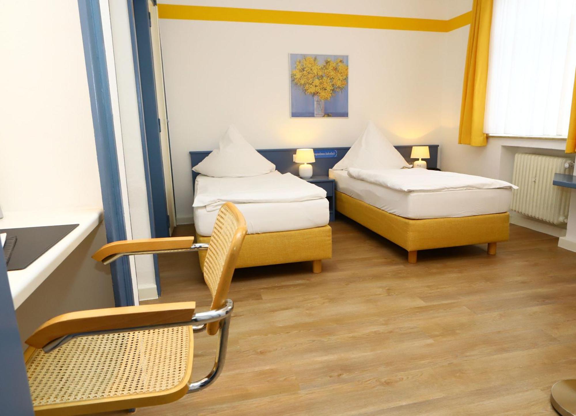 City Hotel Дельменхорст Экстерьер фото