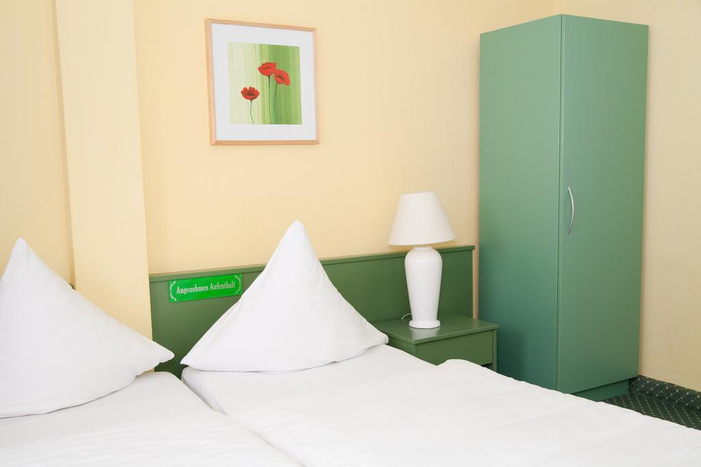 City Hotel Дельменхорст Экстерьер фото